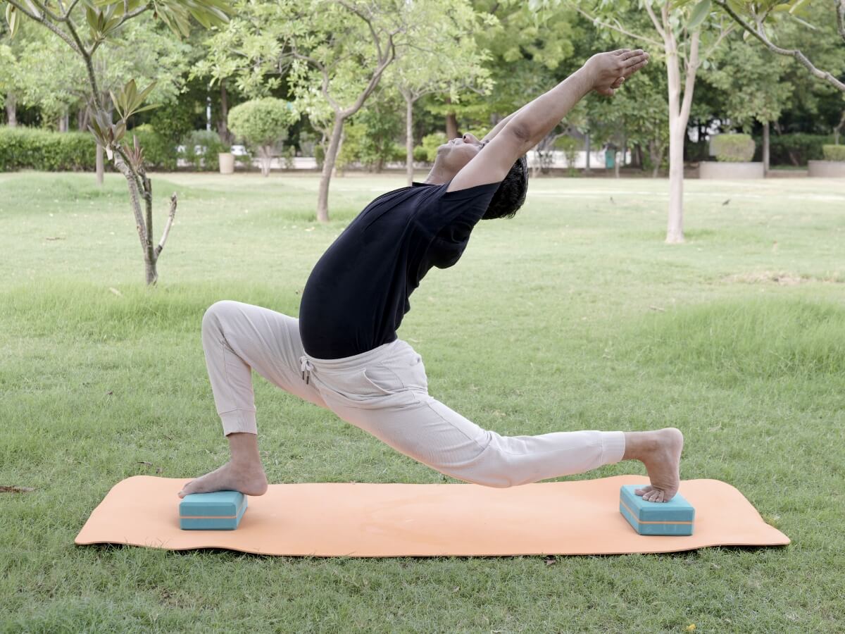 Veerbhadrasana
